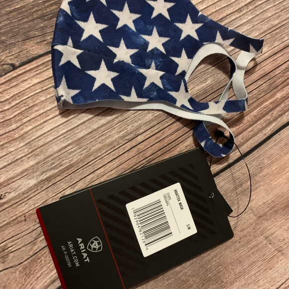 Ariat® AriatTEK™ Unisex Blue With White Stars Face Mask - Picture 4 of 4